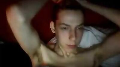 Gay Porn Heaven: Blond Amateur Boys and Handjobs!