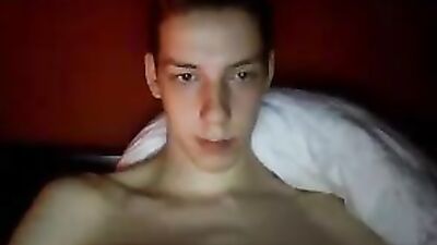 Gay Porn Heaven: Blond Amateur Boys and Handjobs!