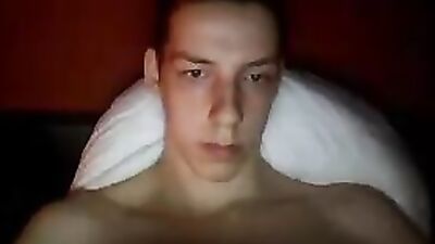 Gay Porn Heaven: Blond Amateur Boys and Handjobs!