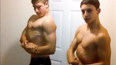 Flexing R-2: Amature Web-Cams Hottest Gay Porn Video!