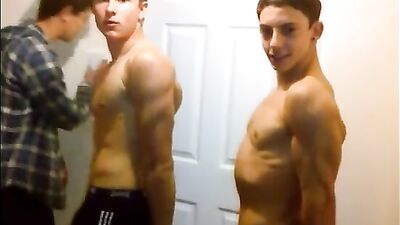 Flexing R-2: Amature Web-Cams Hottest Gay Porn Video!