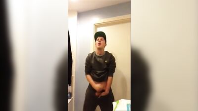 Chavs Cum Shots Web-Cam Solo - Unleashing His Uncut Dick!