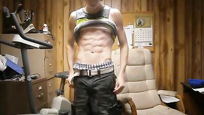 Flexing E-4: Amateur Webcam Revamped! - The Gay Porn Video You Cant Miss!