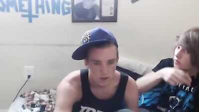 Hands-on Amateur Cumshot Adventure - A Sexy Couple!