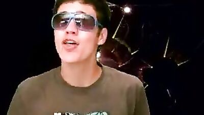 Bad boy sing! Hardcore gay porn!