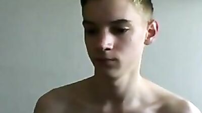 Smoothies Cumshot Delight: Hot Blond Teen on Cam!