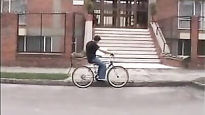 Delivering Pleasure - Action Bareback