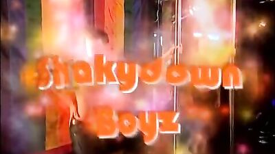 Hot Time at the Club: Action Cum Shots Group Sex