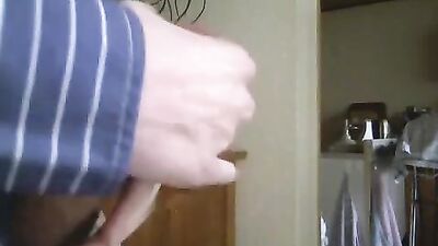 Squirtz Sensation: Eleven Cum-Shot Web-Cam Solo!