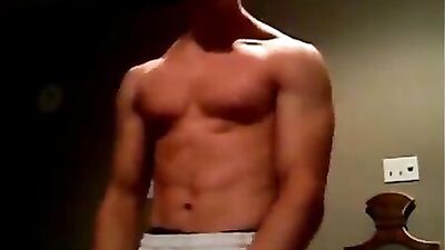 Young Flexing Hunk: Web-Cam Exposure!