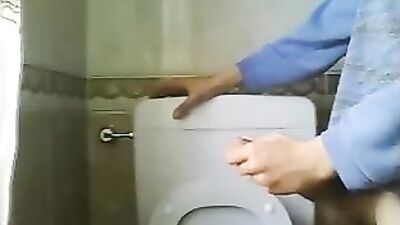 Masturbation Station: Long, Slow Bite - Action Cum Shots Handjob!