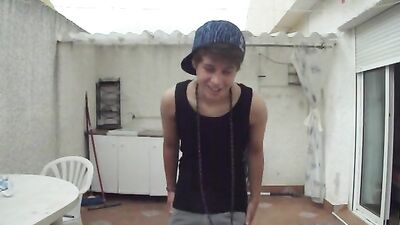 Young stud goes solo! A very cute experience