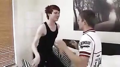 Boys Pillow Fight - Action Packed Thrills!