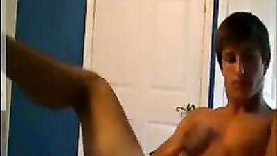 Gay Muscle Cutie Webcam Show: So Horny Much Energy Unleashed