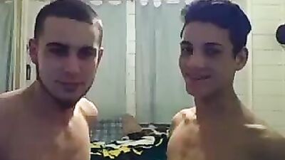 Sucking cock: Amature Cum Shots Handjob Revisited!