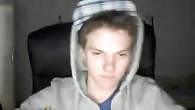 Chav Lads Chicken : A Web-Cam Solo Adventure!