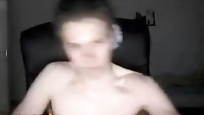 Chav Lads Chicken : A Web-Cam Solo Adventure!