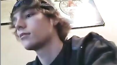 Quick Load - Web-Cam Solo: A Journey Into Gay Pornography