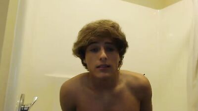 Showering Handsome Blond: Amateur Solo Boys Edition!