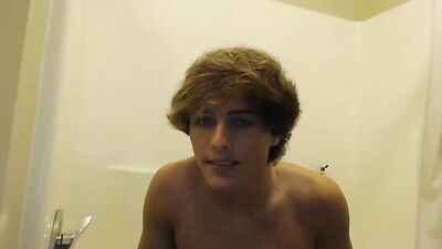 Showering Handsome Blond: Amateur Solo Boys Edition!