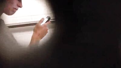 Caught while masturbating: Amateur Cum Shots Handjob!