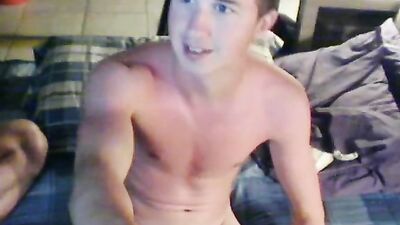 Blowjob For College Twink On Break - Amature Oral Web-Cam