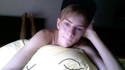 Gay Porn: Cum Shots Galore with Blond Boys!