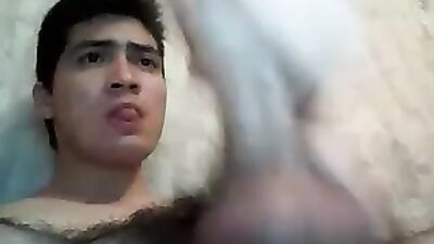 He Masturbates: Amateur Cum Shots Handjob