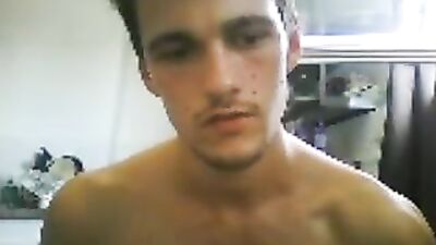 Hung Cams: Amateur Muscle Boys and their Big Cocks