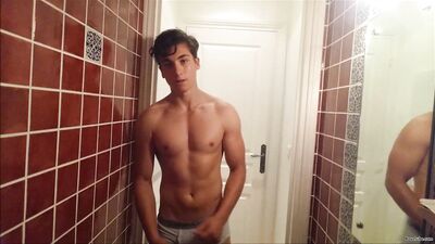 I Bet Boy: Amateur Cum Shots Handjob