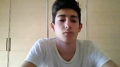 Bubblelicious Italian Web-Cam Boy - A Journey Into Pleasure