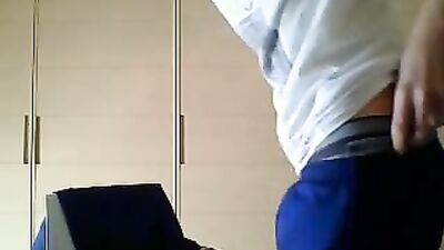 Bubblelicious Italian Web-Cam Boy - A Journey Into Pleasure