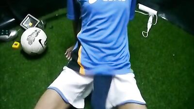 The Other Face of Football: Amateur Cum Shots Fetish