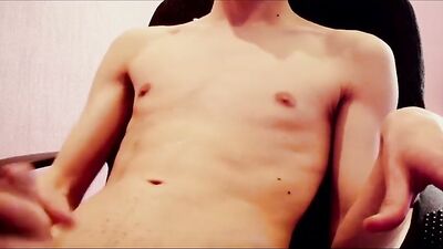 Young Big Cum King - Web Cam Solo Gay Porn Video