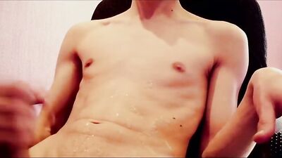 Young Big Cum King - Web Cam Solo Gay Porn Video