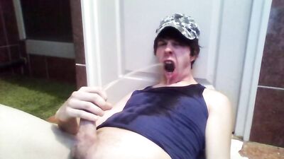 Young Boy Pissing Play - Amateur Action Ass