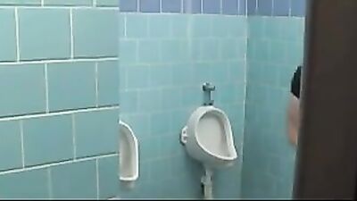 Sex in the Bathroom - Action Bareback (190 Characters)