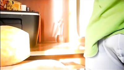 Sweet Papaya Teen - Web-Cam Fetish Solo