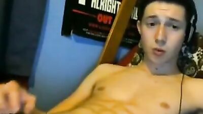 Cumming Twink: Webcam Showdown