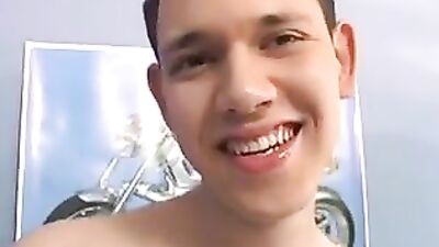 Young Latino Cumshots Handjob Revisited - A Sexy Amateur Masturbation Experience!