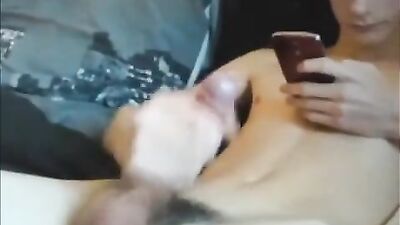 Young Amateur Cumshots: The Ultimate Handjob Experience!