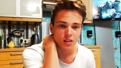 Sexy Euro Web-Cam Amateur Solo!