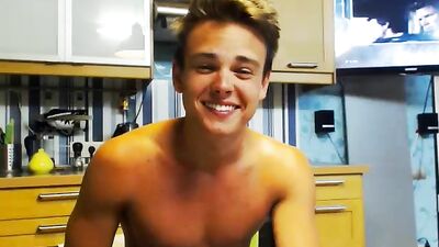 Sexy Euro Web-Cam Amateur Solo!