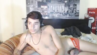 Jerking on Cam - Twinks Private Show