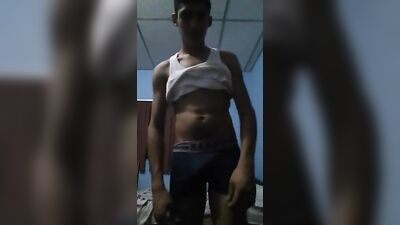 Gay Porn Video: Amateur Cum Shots & Handjobs!