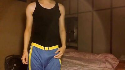 Masturbating with Art: Amateur Cum Shots & Handjobs