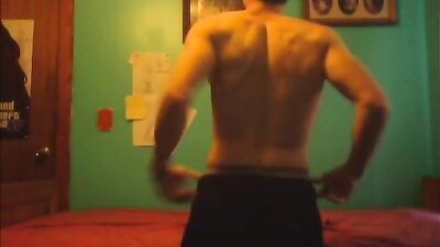 MUSCLE MANIA - Flexing and Cumming with Ripped Ronnie!