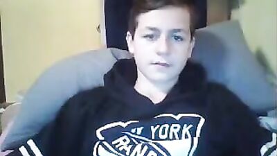 Young New Yorkers Amateur Ass Play Cum Shots - A Gay Porn Video!