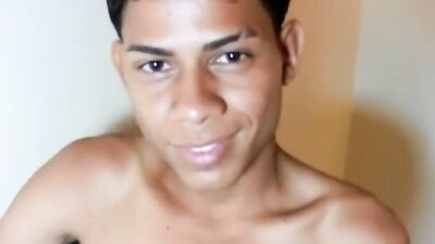 Latino Colombian Lads Fun with Older Guys: Amateur Bareback Cum Shots