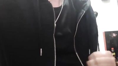 Sismo the Euro Hottie Wacks It